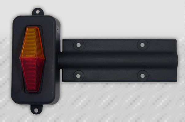 Diamond Fender Light, Amber/Red Image #2
